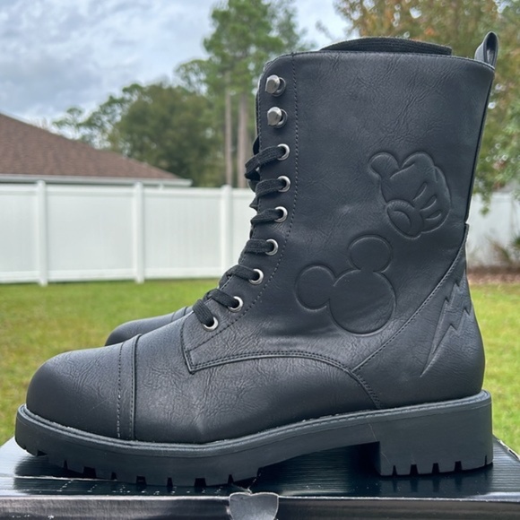 . New Torrid Disney Mickey combat boots - Picture 4 of 16